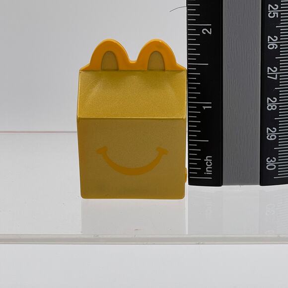 Lil McDonalds Happy Meal Toy 2025 Gold Happy Meal Box #21 - Picture 4 of 6